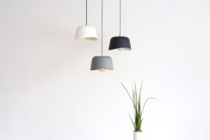 Des luminaires suspendus