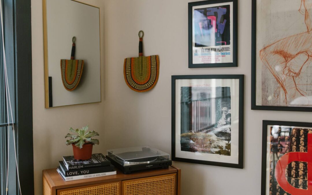 Comment faire des murs en galerie avec des photos et des œuvres d’art